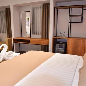 313 Boutique Hotel Tirana
